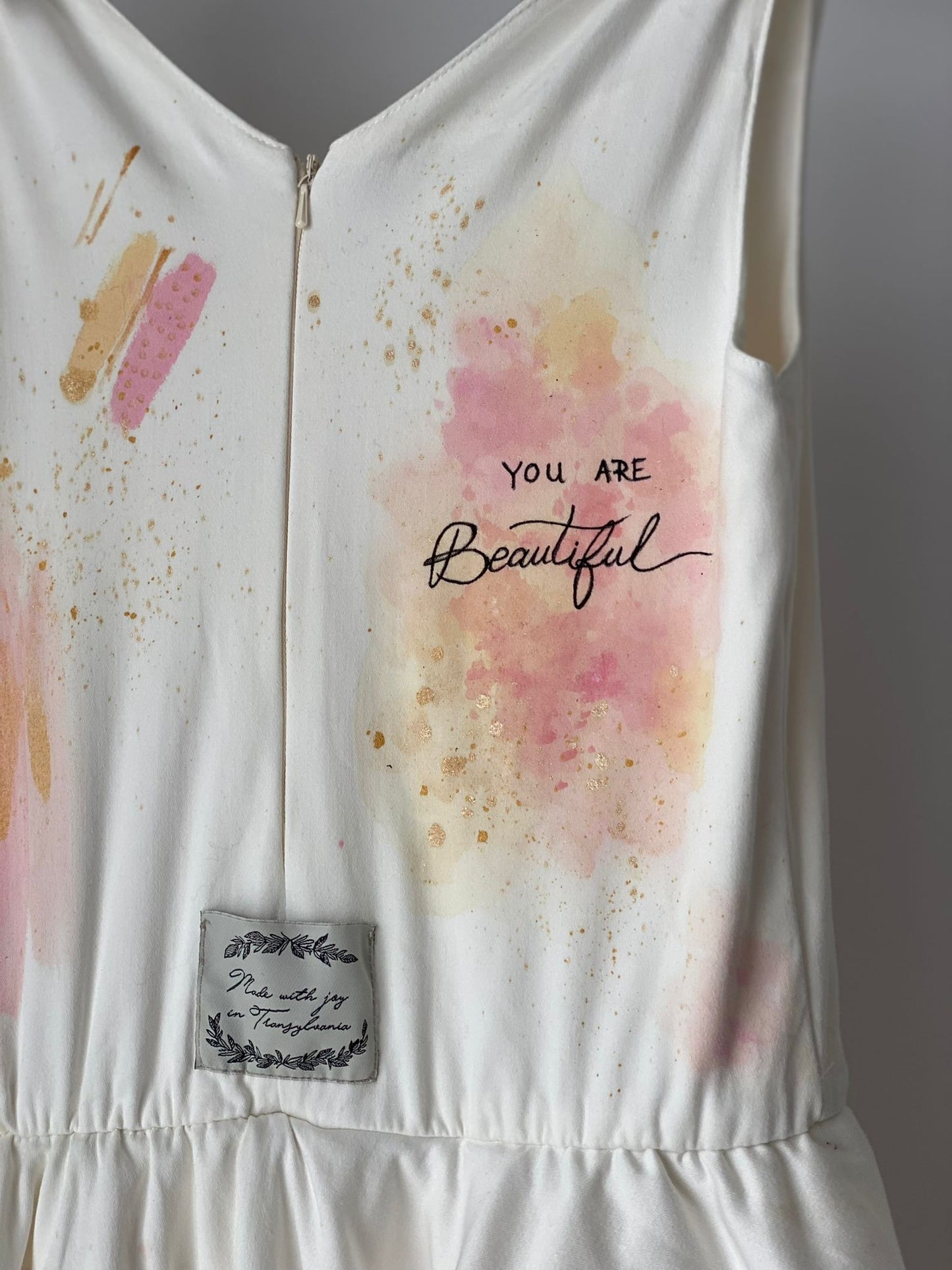 Women's open back shirt "Joy"