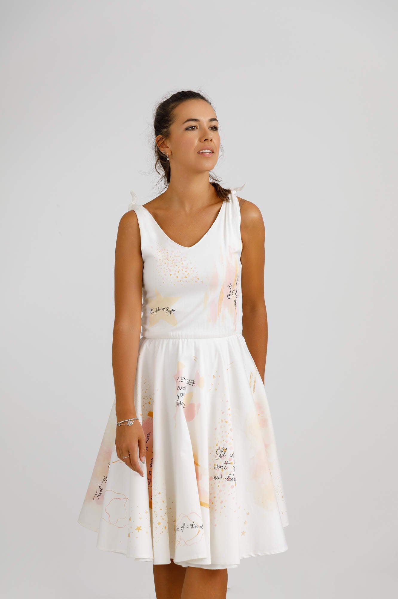 Women's open back shirt "Joy"