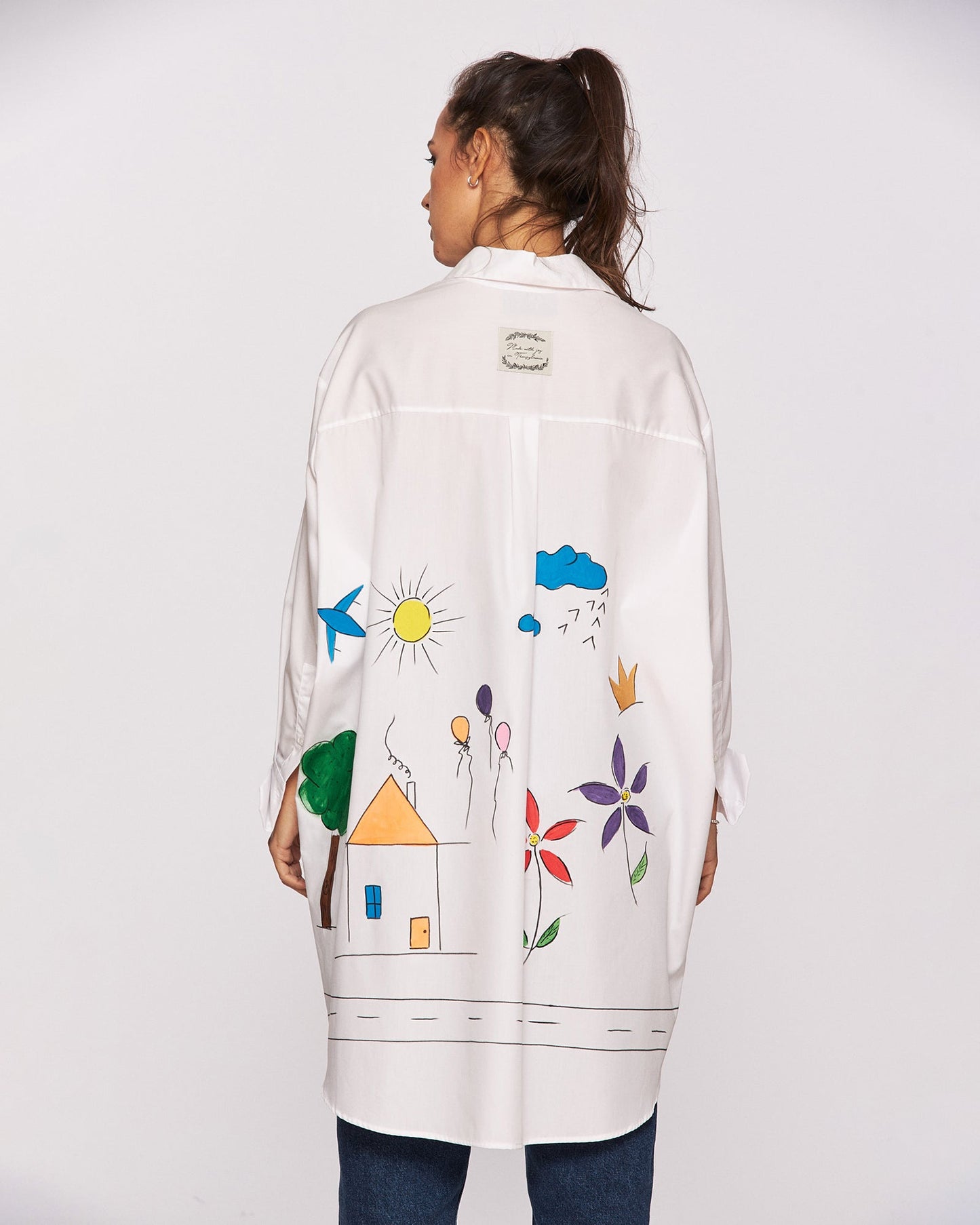 Hand painted women's shirt "Home sweet home"