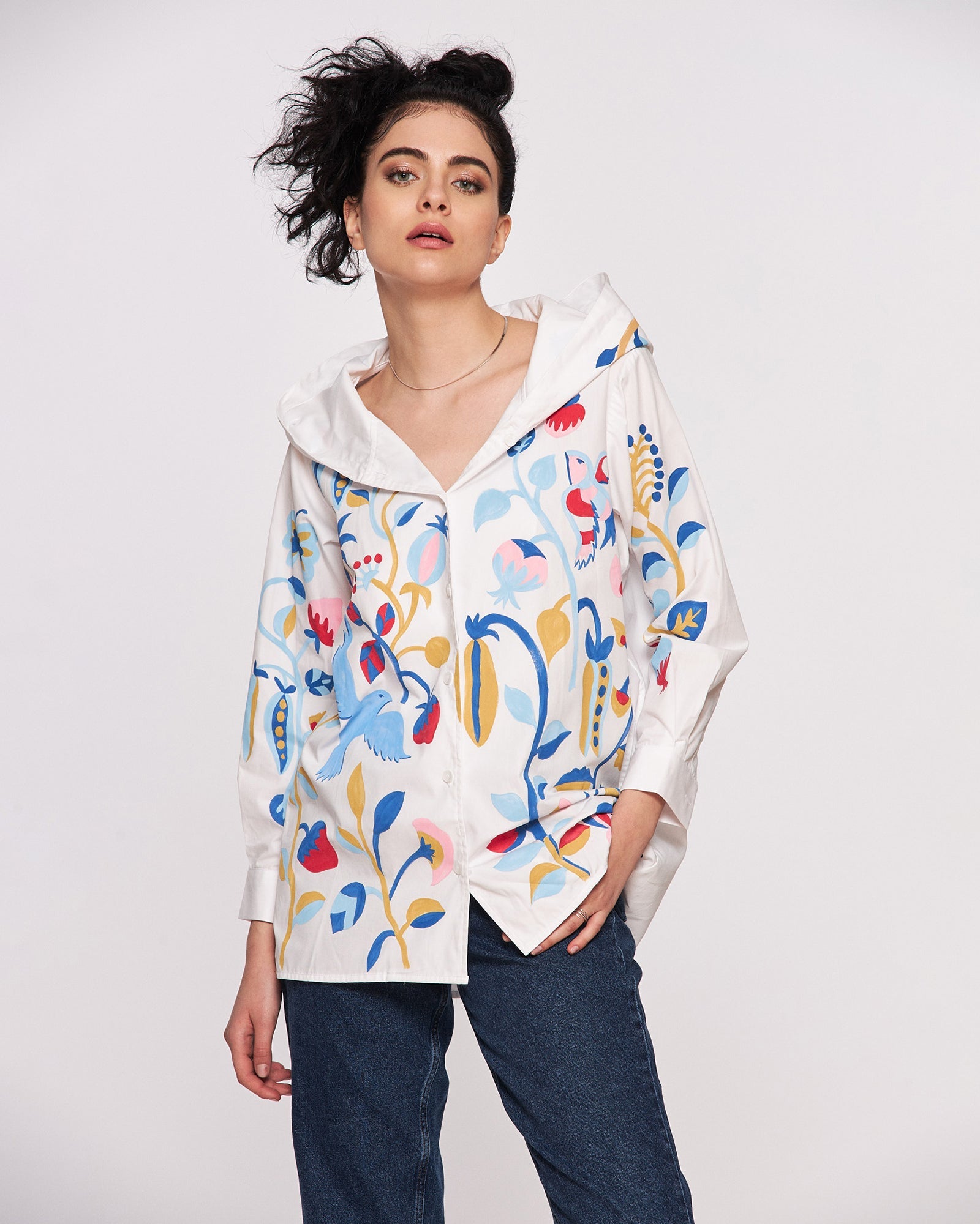 "Labyrinth of Flowers" women's hooded shirt