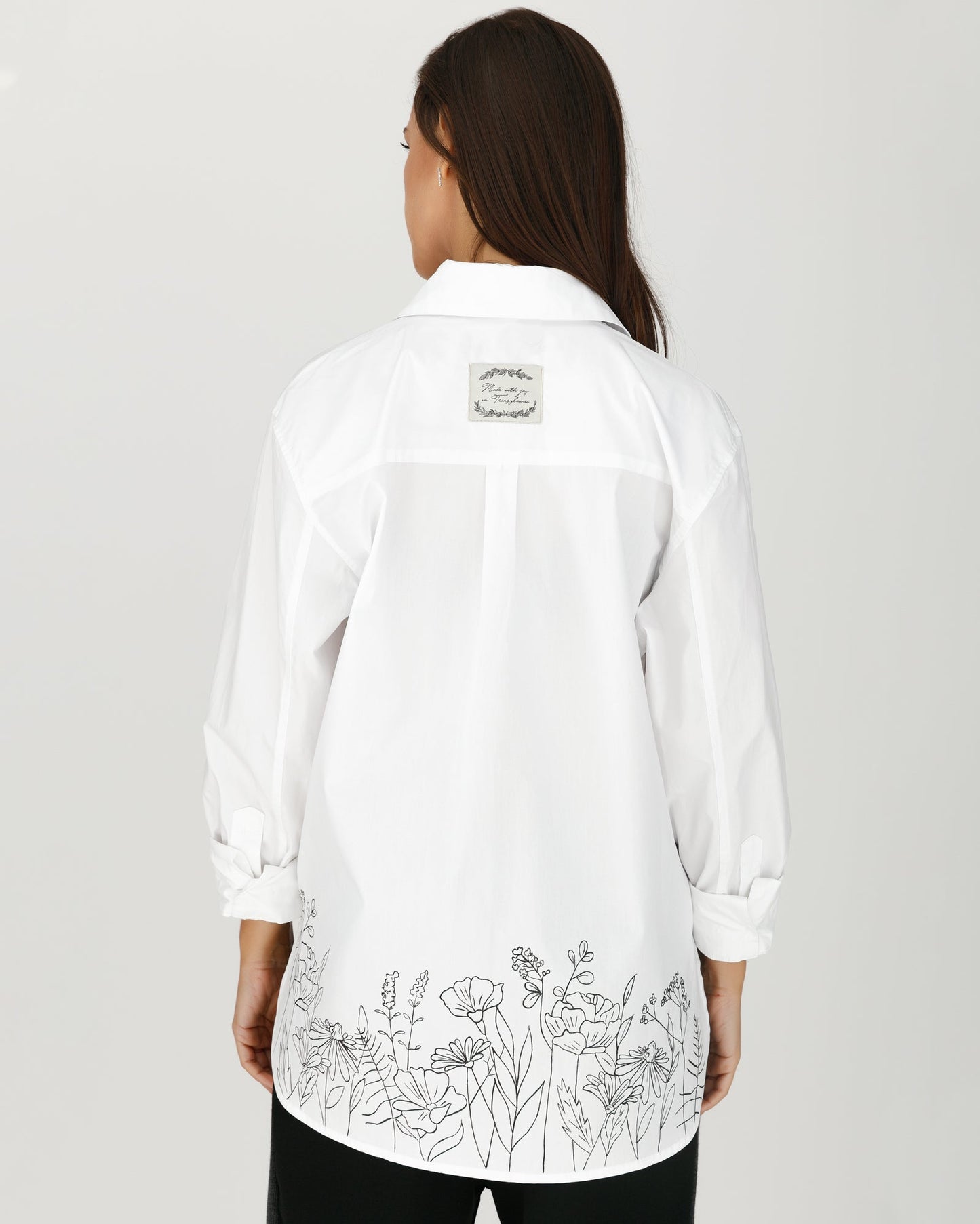 Hand-painted women's shirt "Black and white flowers"