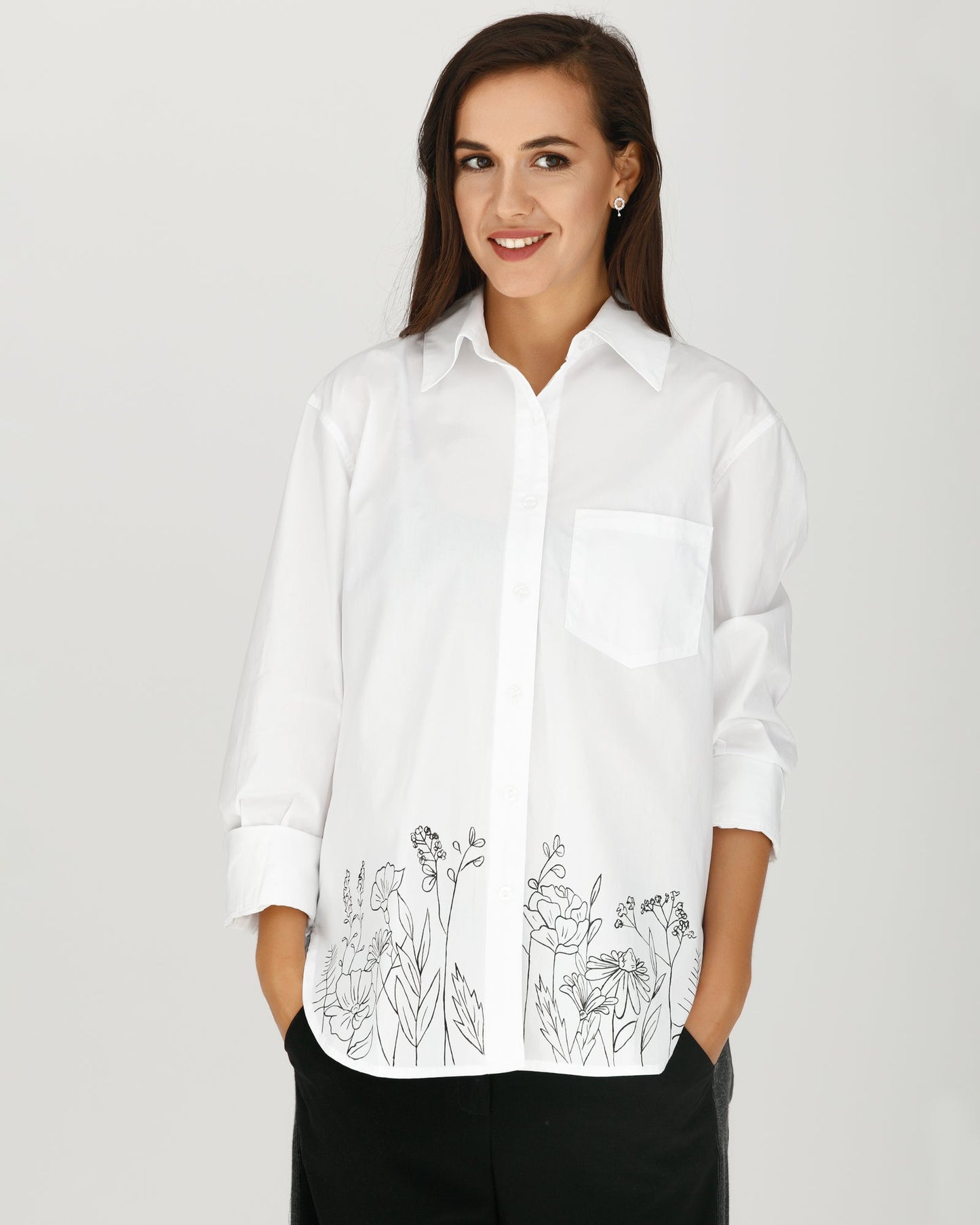 Hand-painted women's shirt "Black and white flowers"