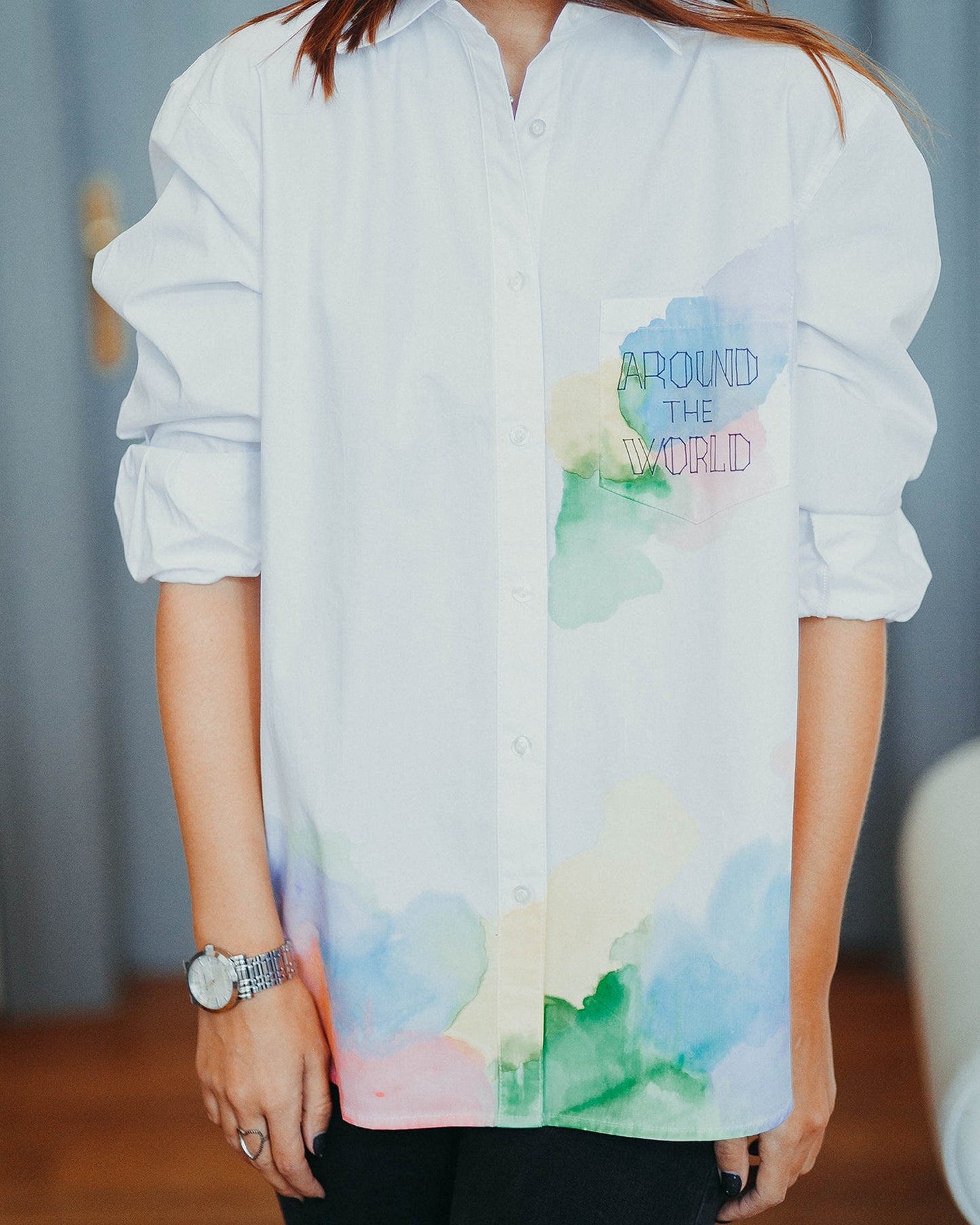 Hand-painted women's shirt "Around the world"