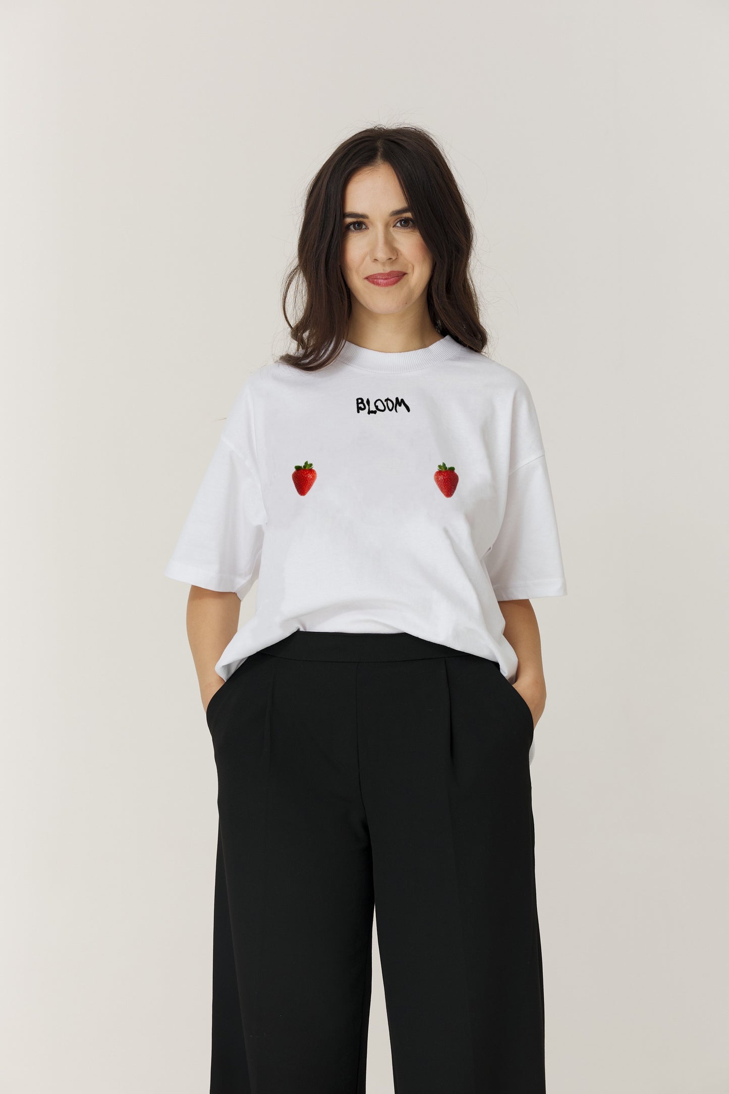 Tricou damă premium "Strawberries time to bloom"