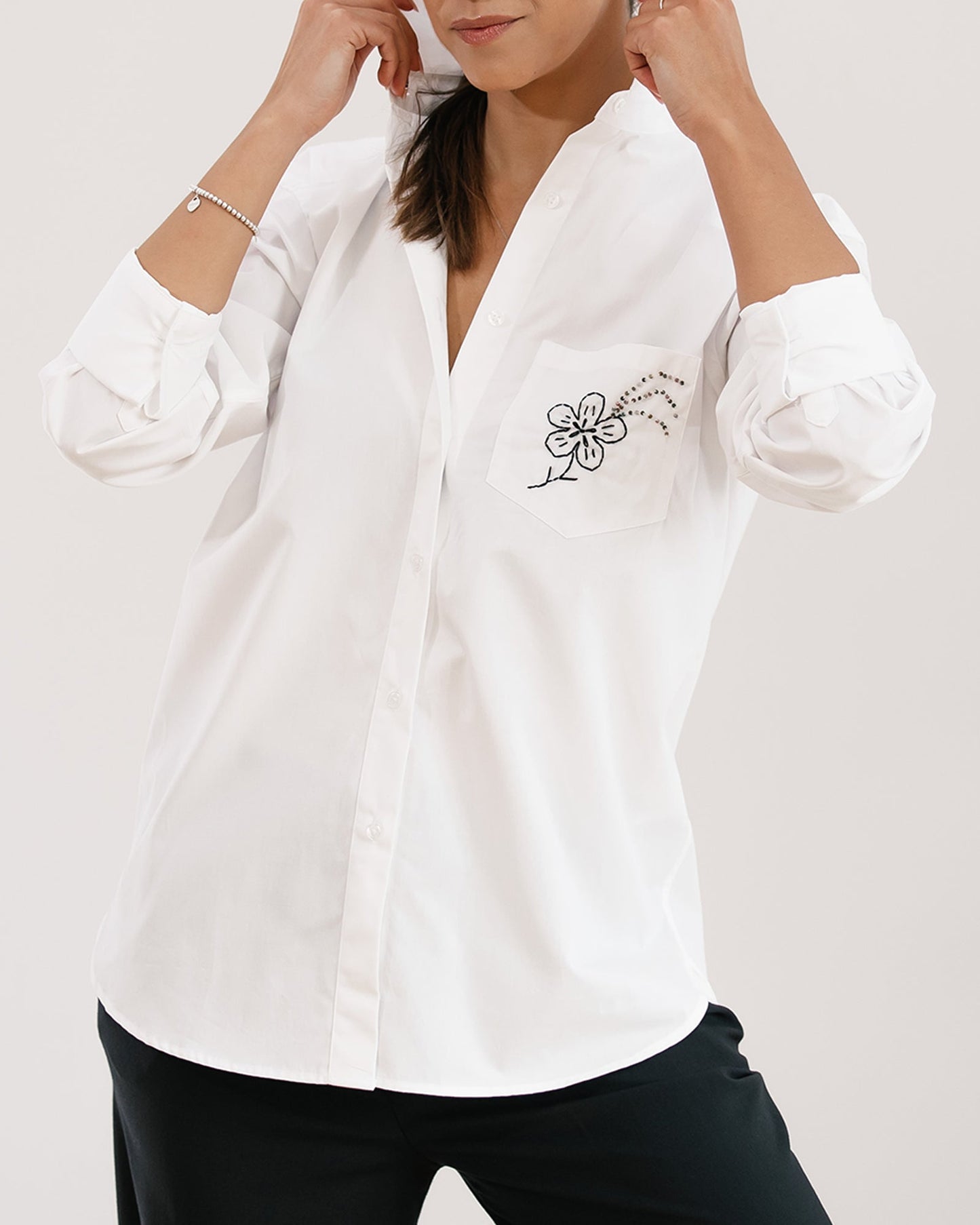 Women's hand-embroidered shirt "Art Lines"