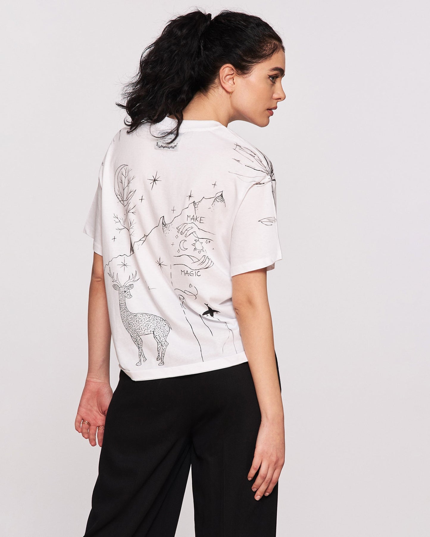 Women's T-Shirt "Magic Thoughts"