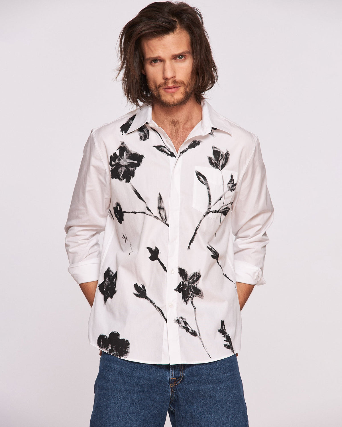 Hand-painted men&#39;s shirt &quot;Monochrome flowers&quot;