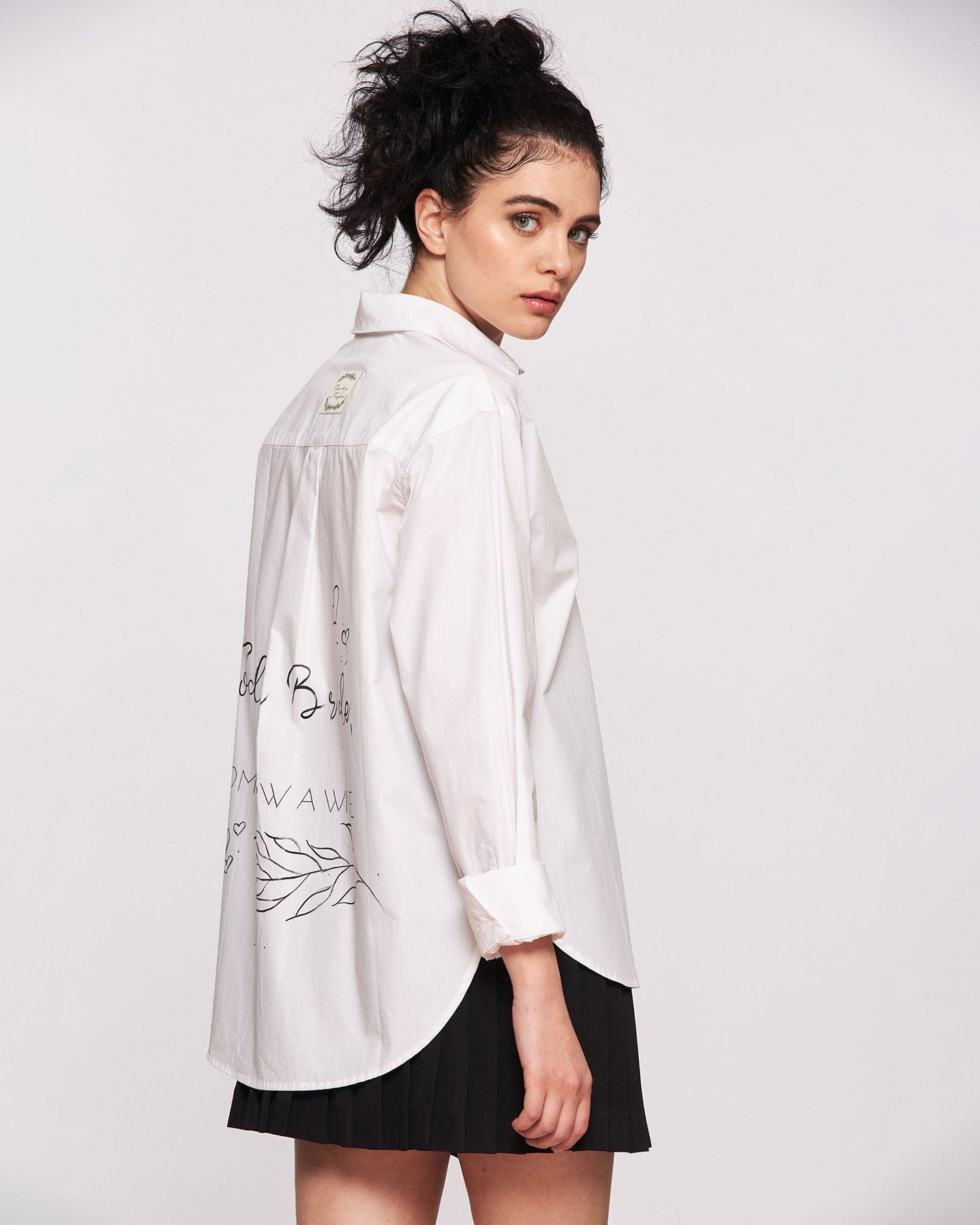 "Wifey to be" hand painted women's shirt