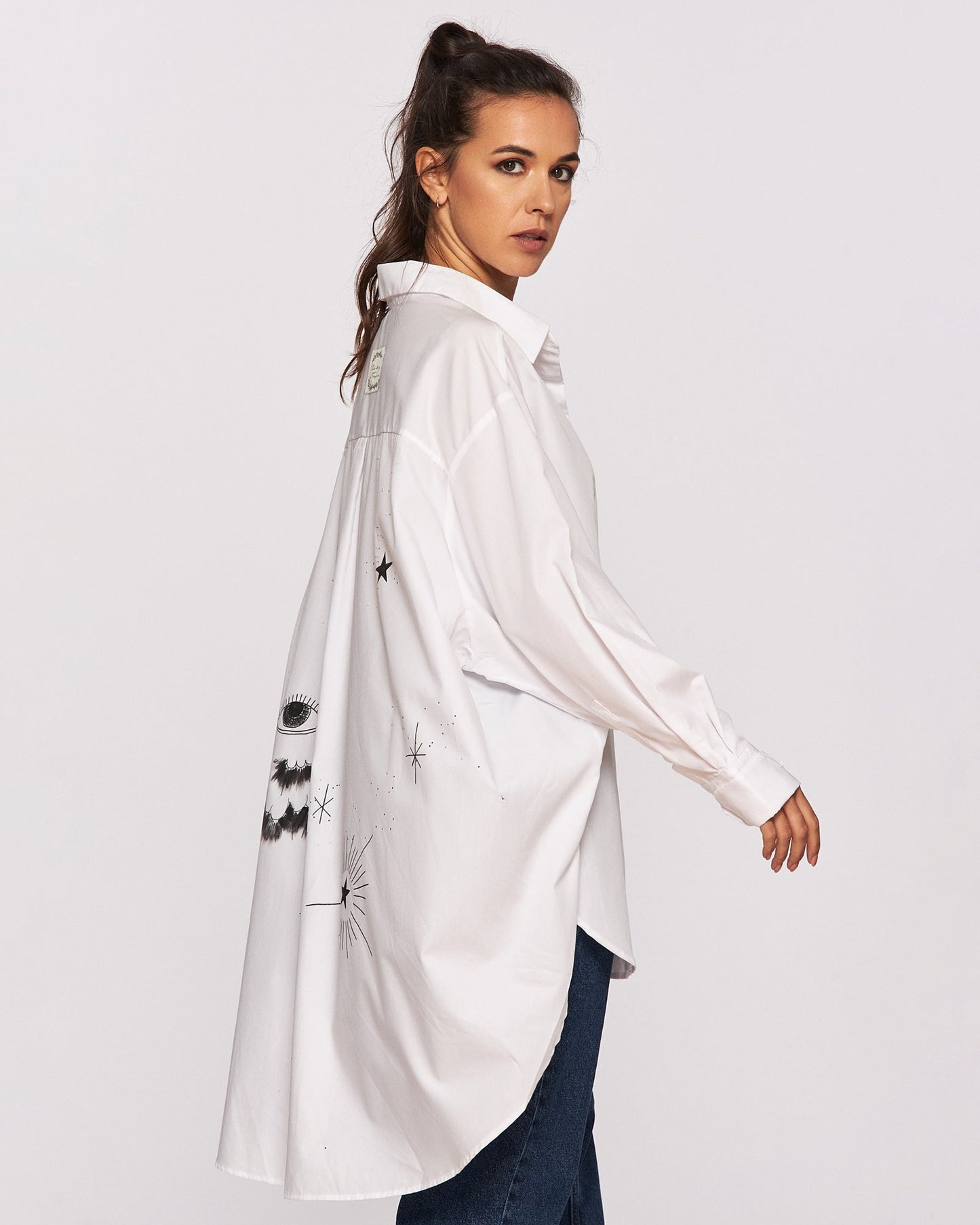 Hand painted shirt "I can see you"