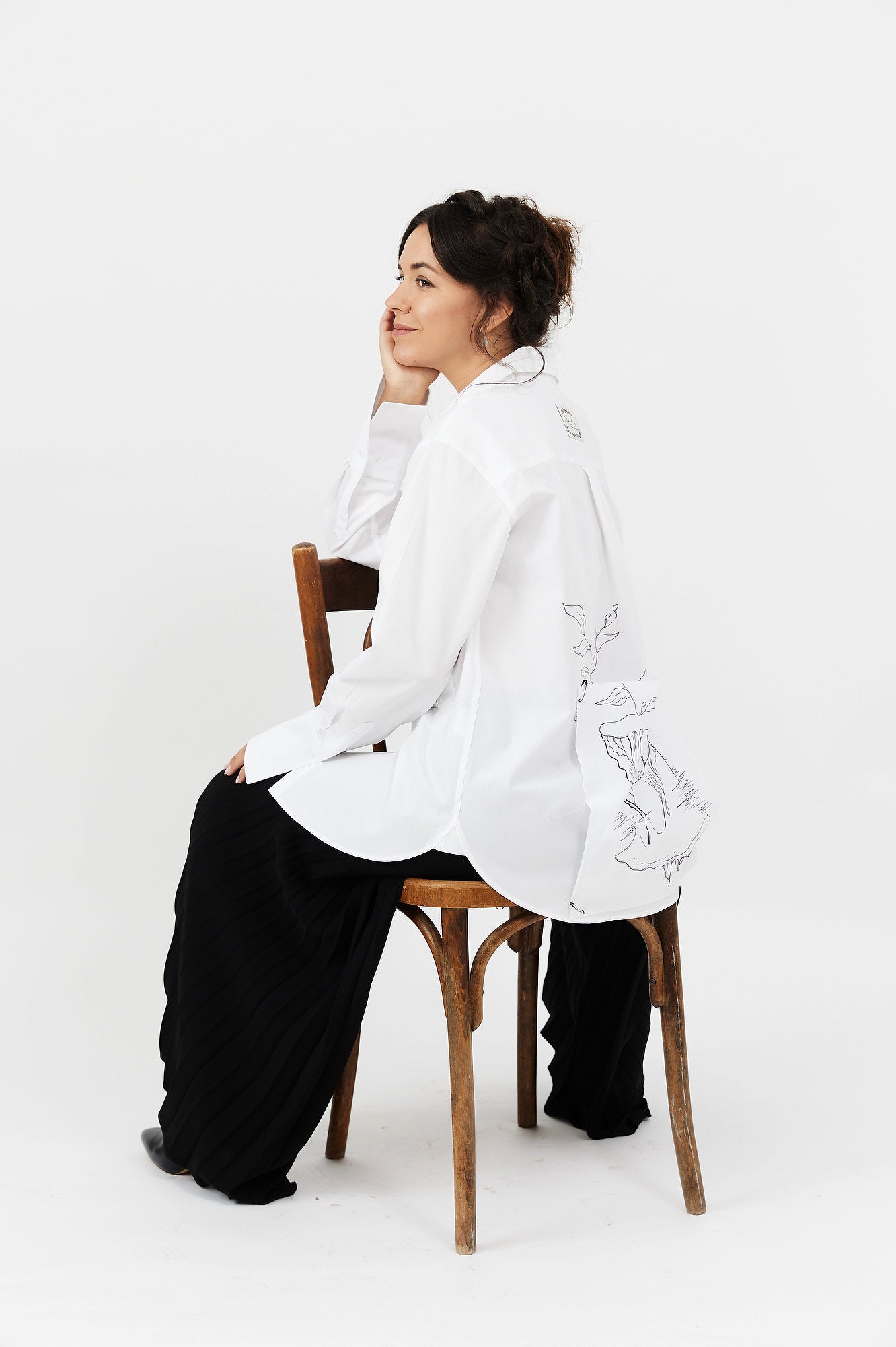 Cămașă damă oversized cu patch detașabil "The mind of the artist"