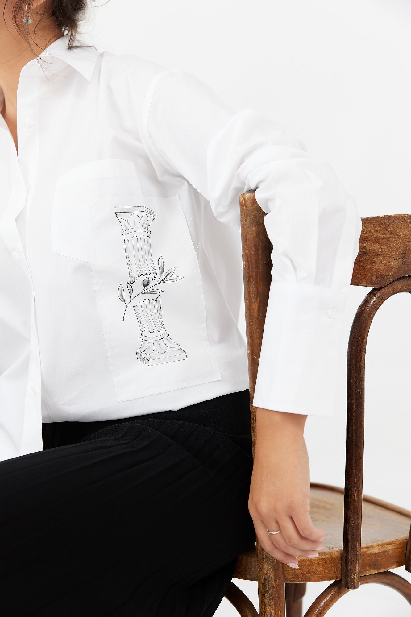 Cămașă damă oversized cu patch detașabil "The mind of the artist"