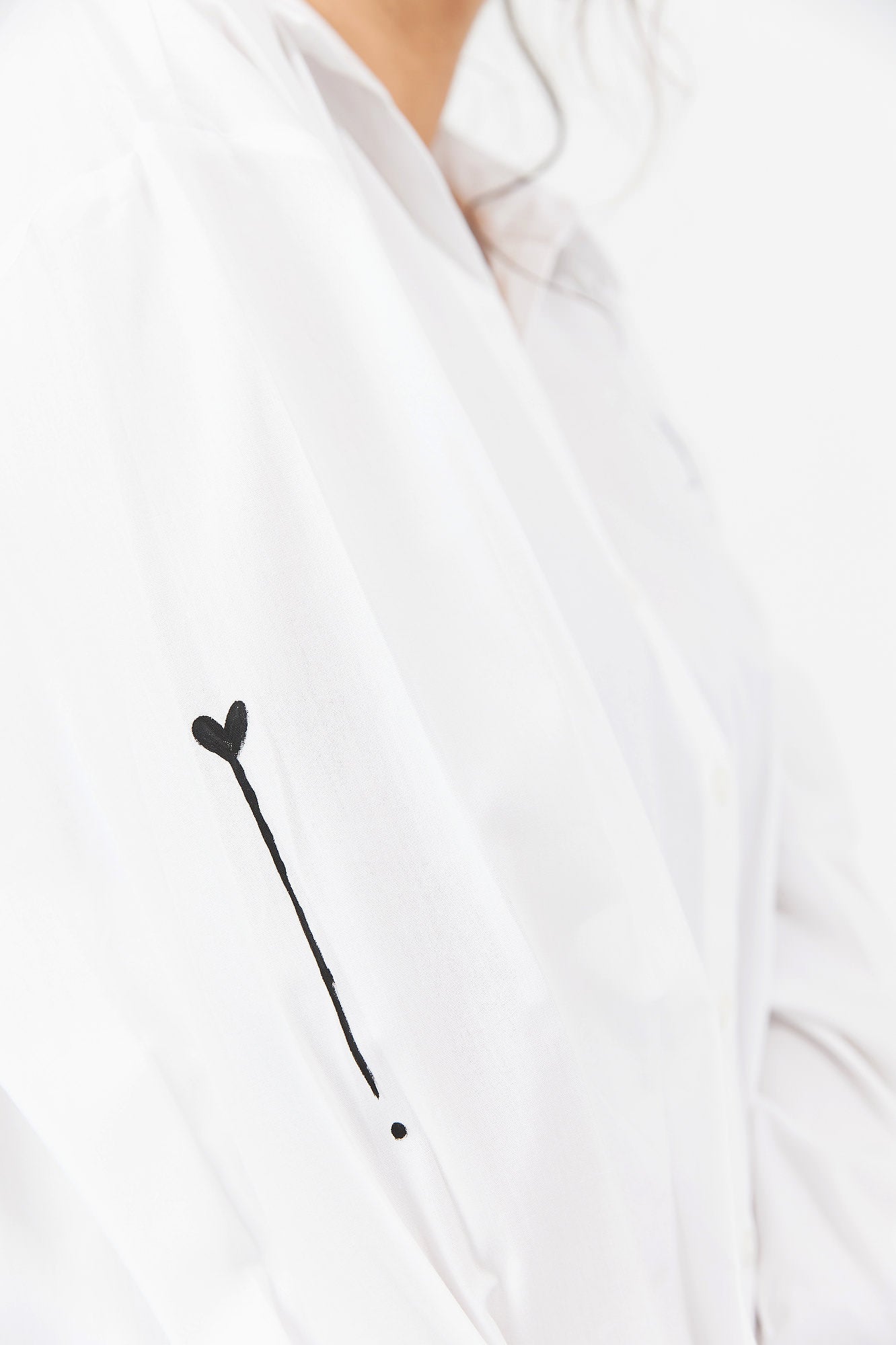 Cămașă damă open back cu patch detașabil "Let it be"