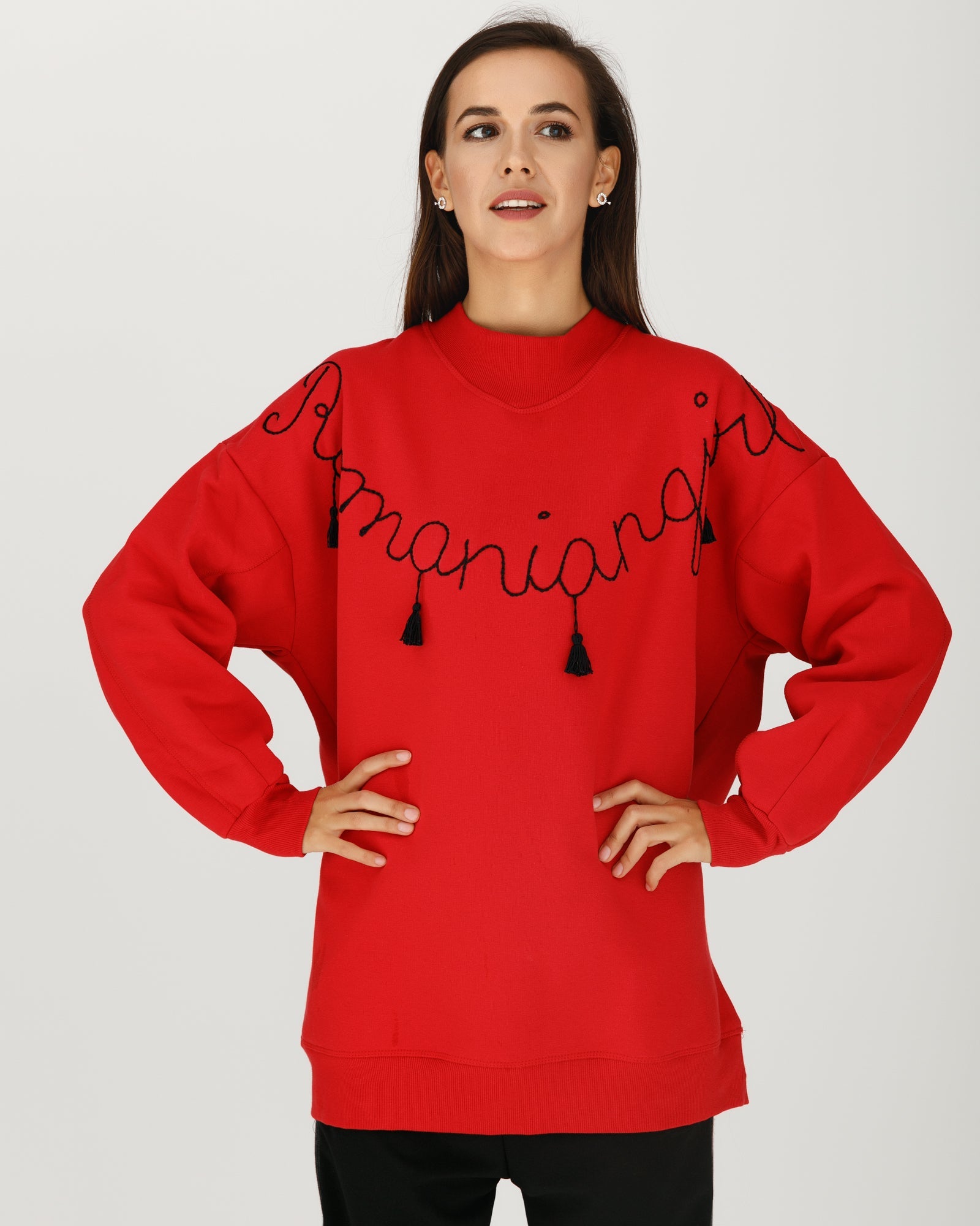 "Romanian Girl" hand-embroidered sweatshirt