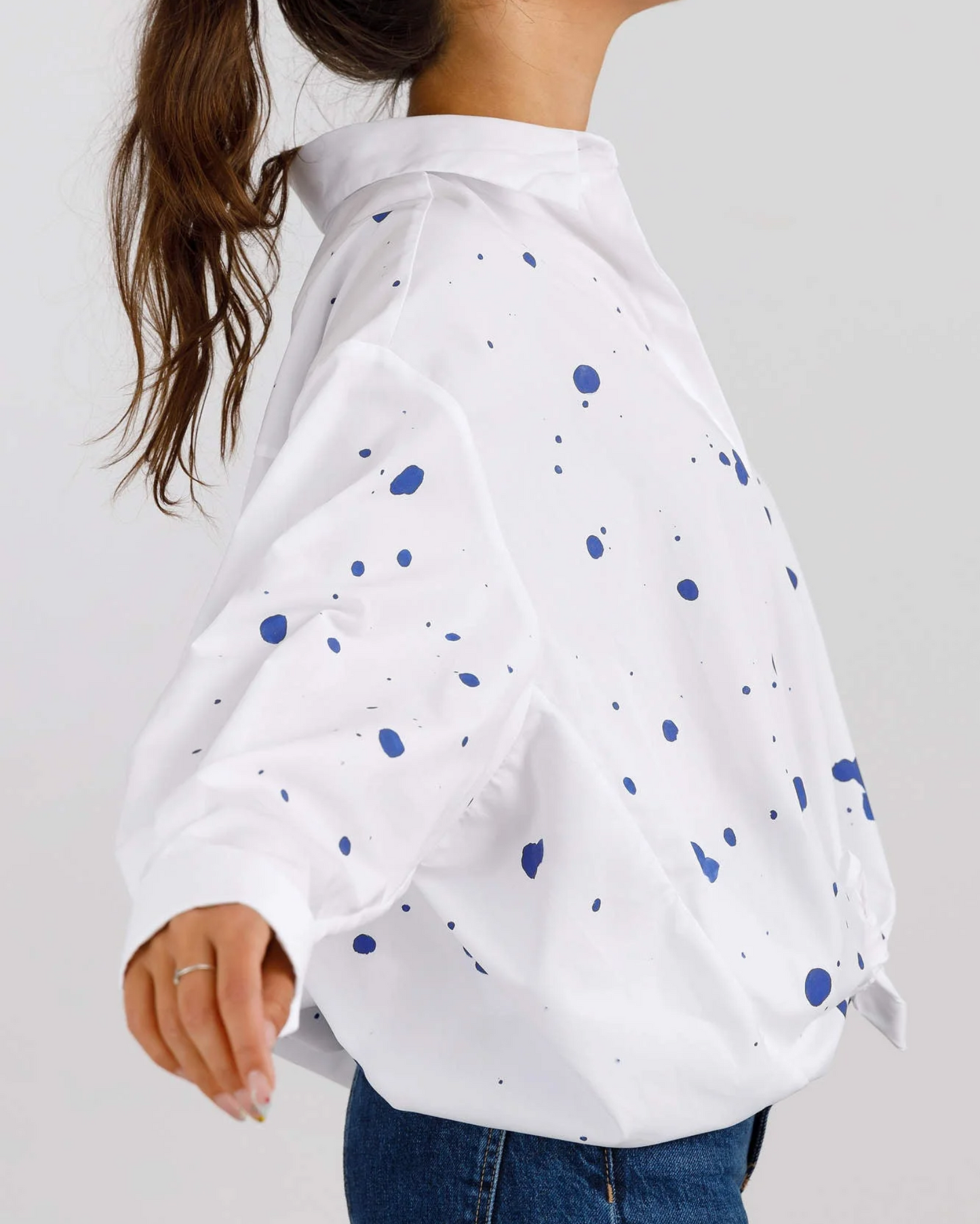 Women's open back shirt "Joy"