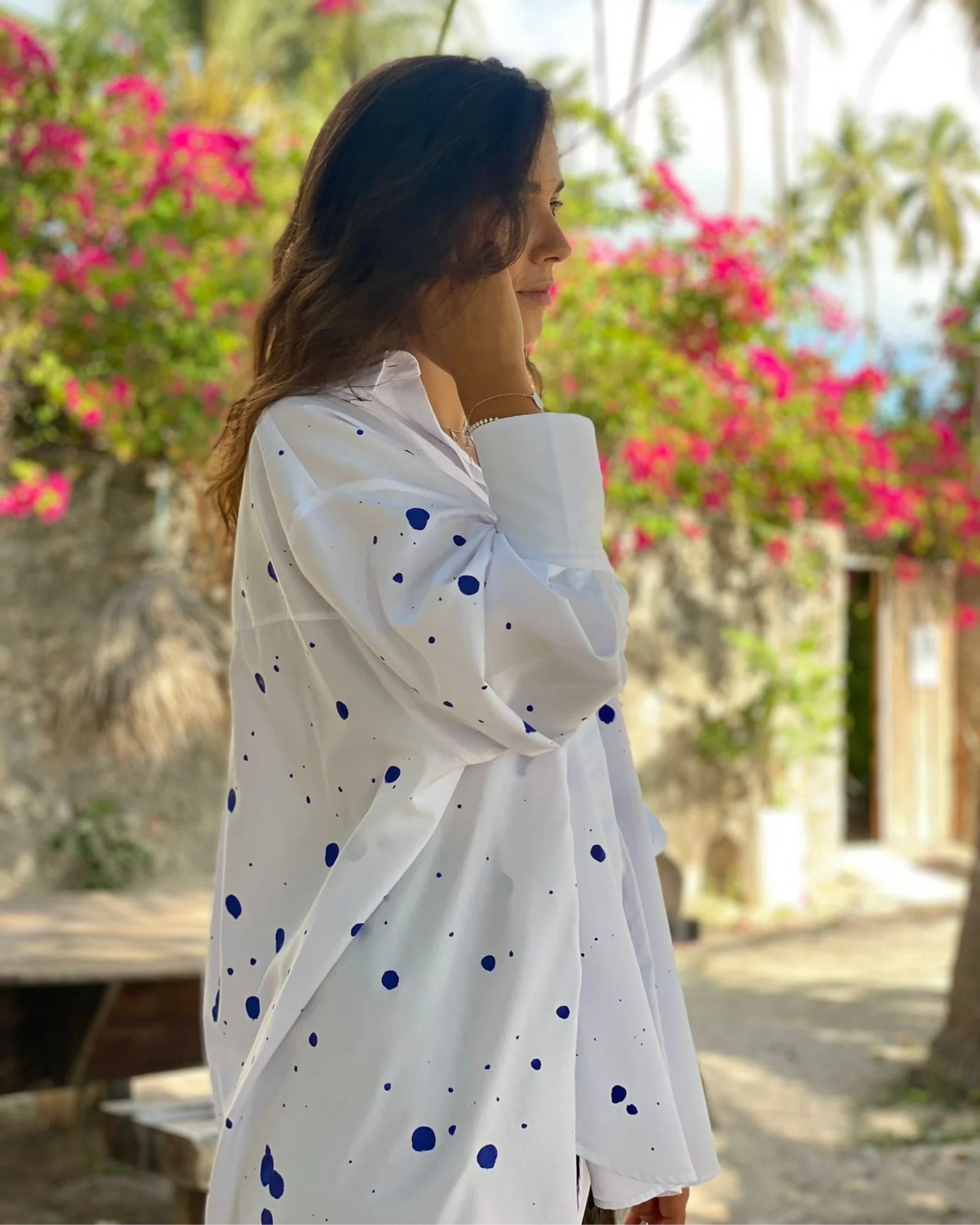 Women's open back shirt "Joy"