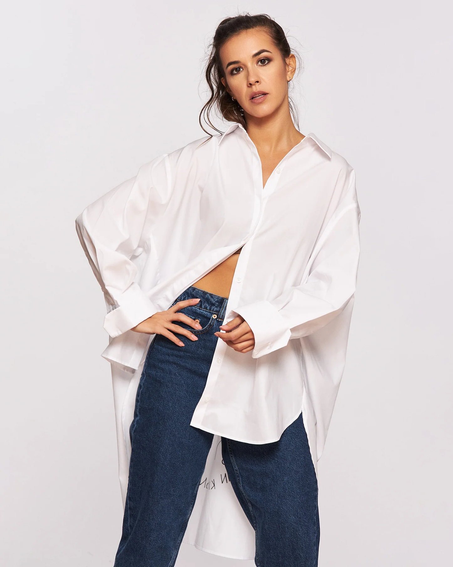 Women's oversized shirt "Travel girl"