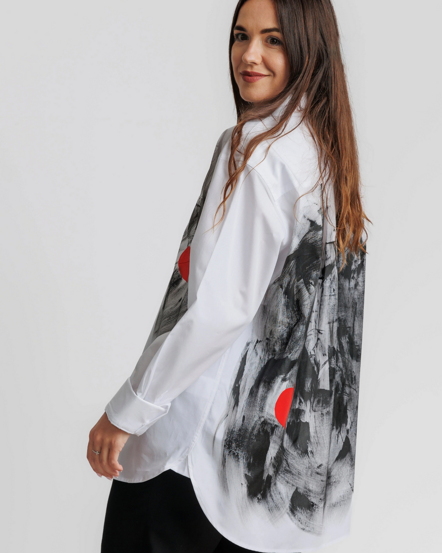 Cămașă damă pictată manual "Abstract Love"