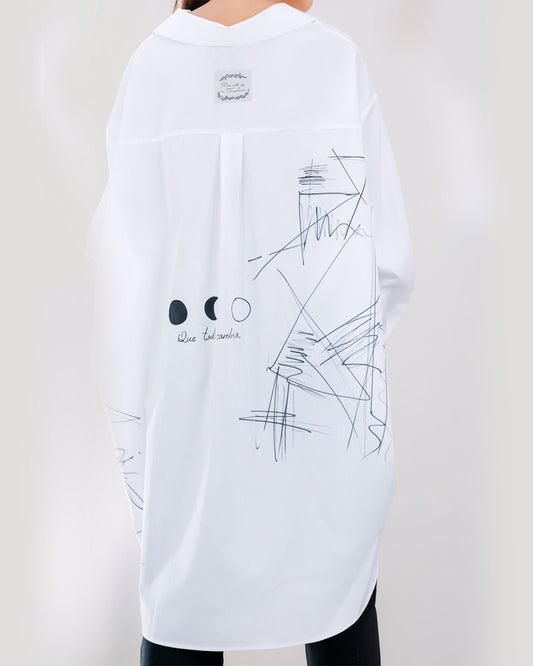 Hand painted shirt "Que todo cambia"