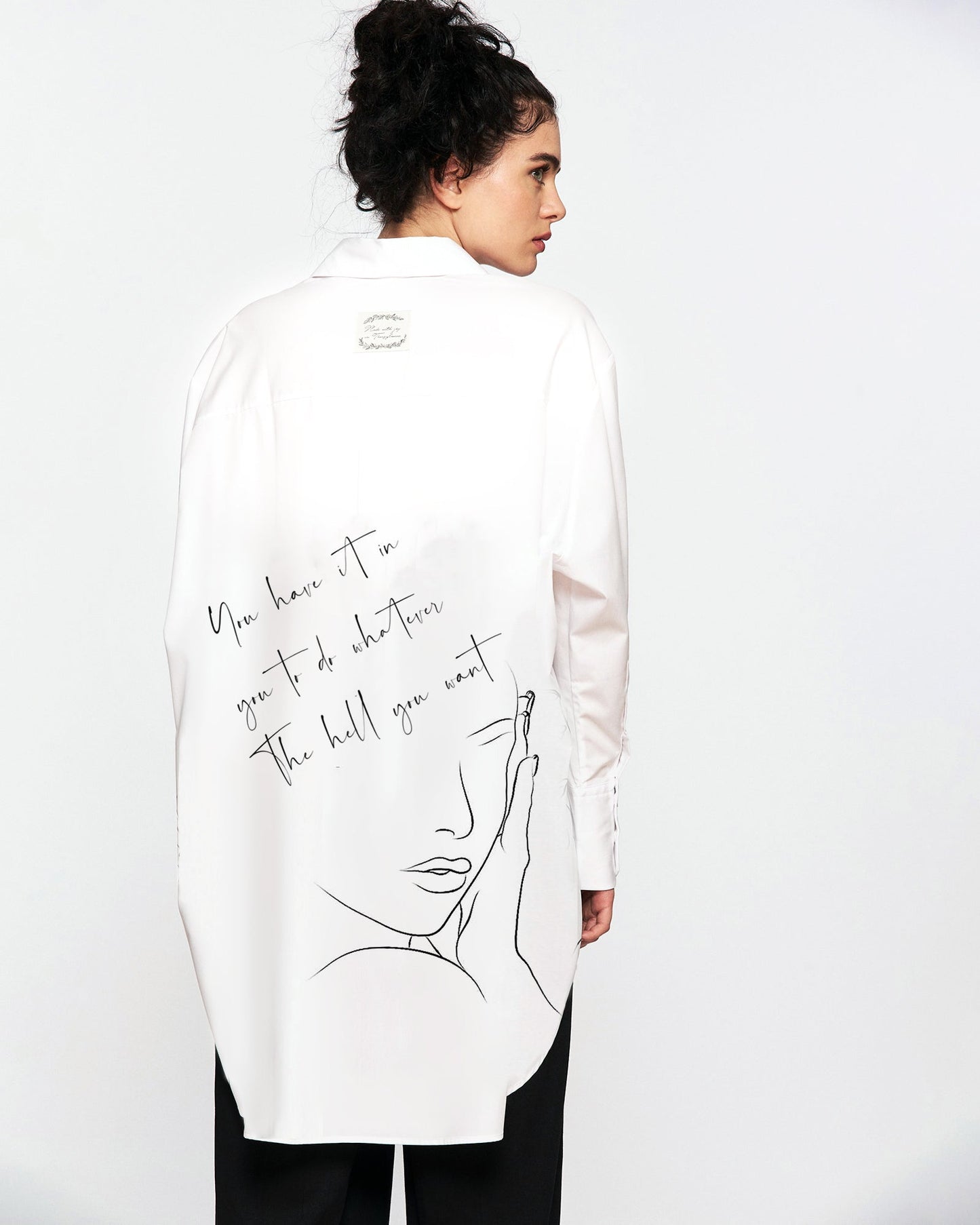 Women's oversized shirt "Travel girl"