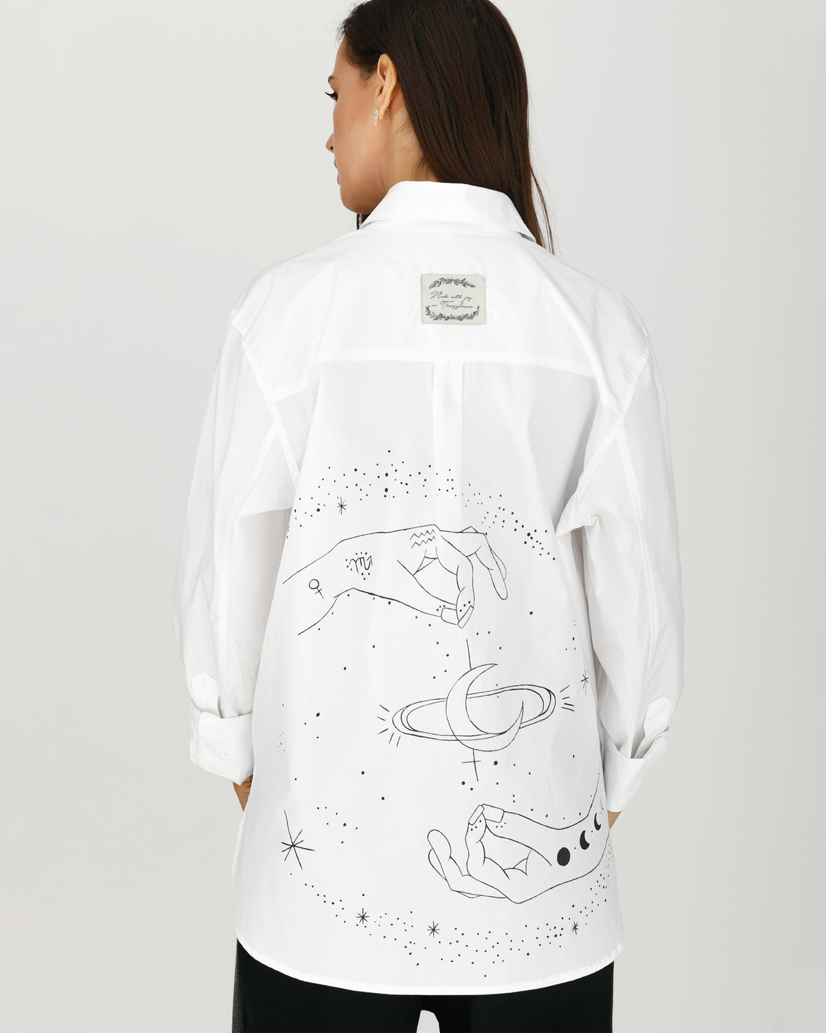 Women&#39;s hand-painted shirt &quot;Steering the moon&quot;
