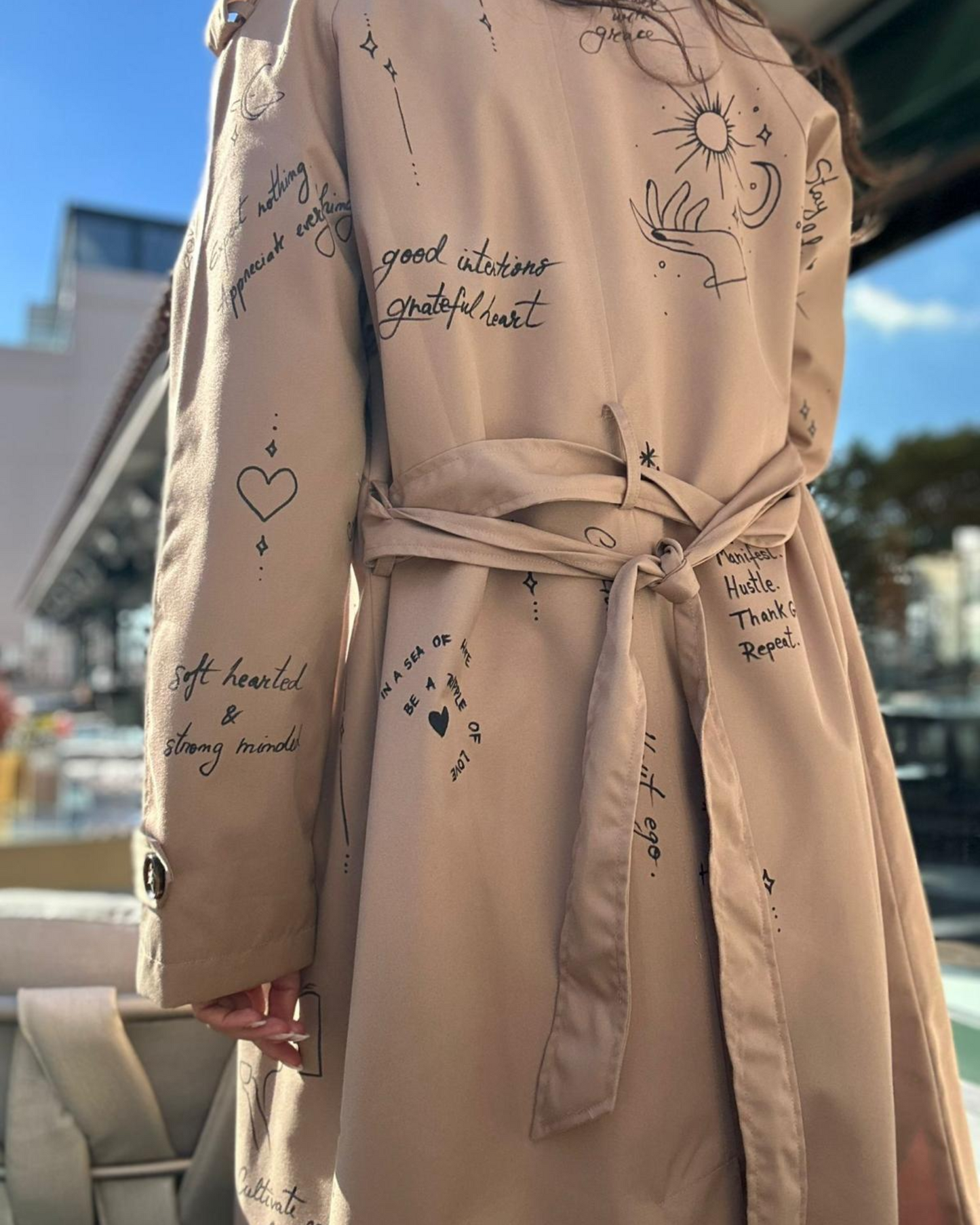 Palton ”Glimpse of brown”