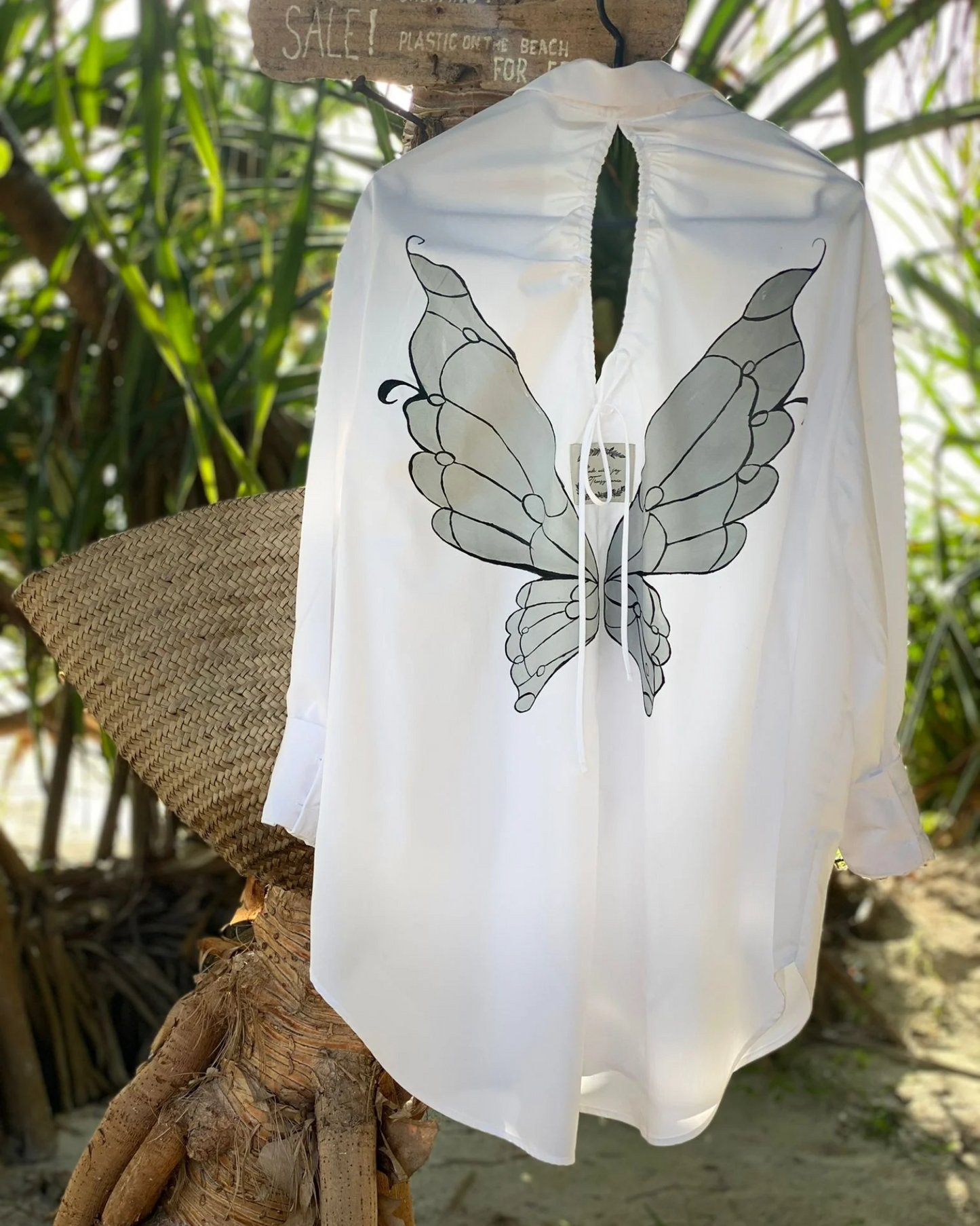 Women's open back shirt "Joy"