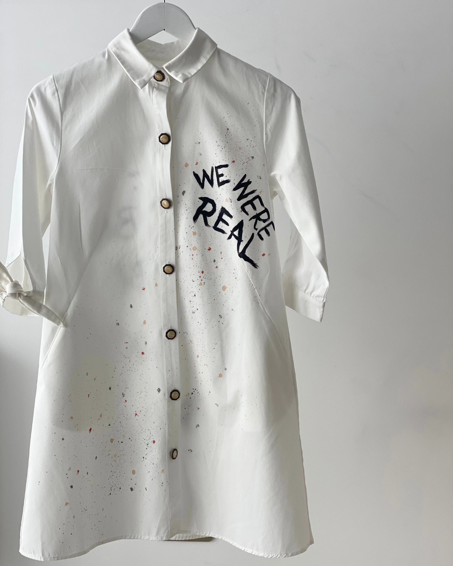 Rochie pictată cadou unicat "We Were Born To Be Real Not Perfect"